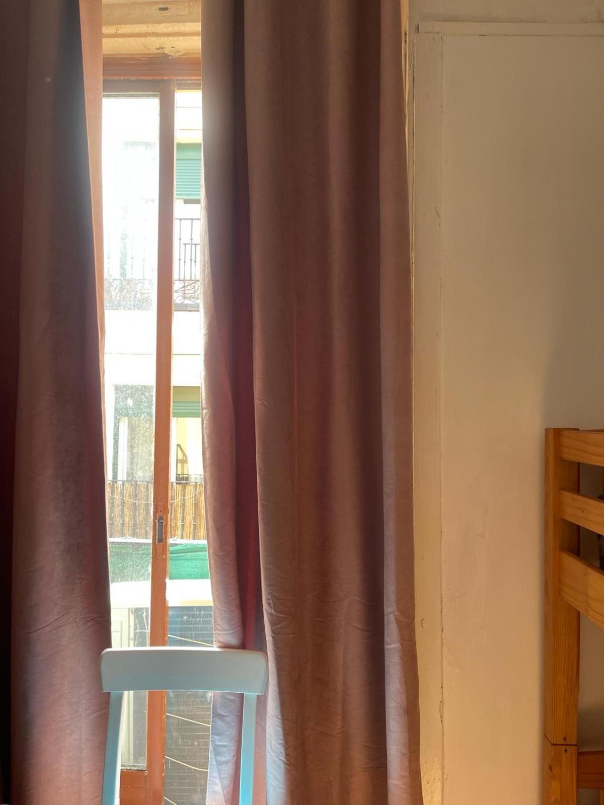 Hostal Daniel Madrid Bagian luar foto